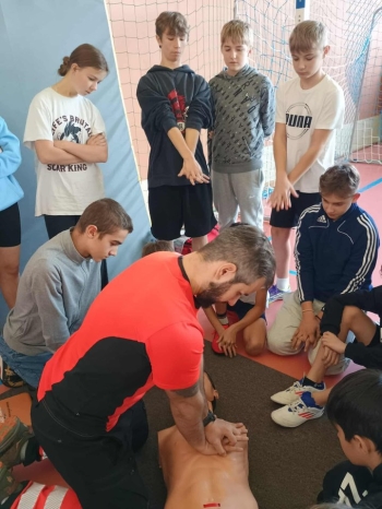 568914358_1296408522283616_5463715792350797067_n