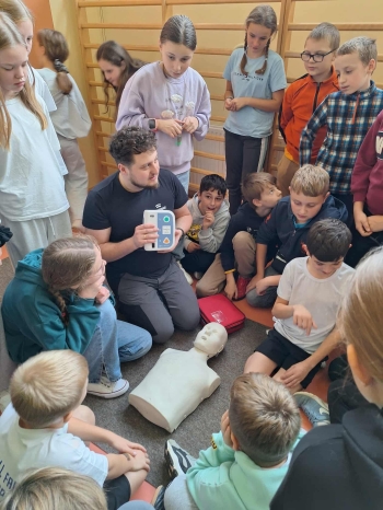 568765115_1296410725616729_9205085008379069070_n