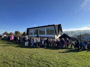 568833708_1296897295568072_6542658592540233093_n