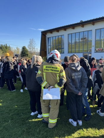 569442542_1296897272234741_909730740290523460_n