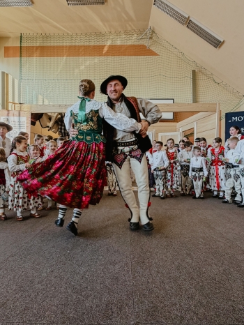 585570656_1318930400031428_9189609450335156064_n