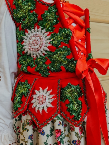 586154834_1318926760031792_8018200943879798945_n