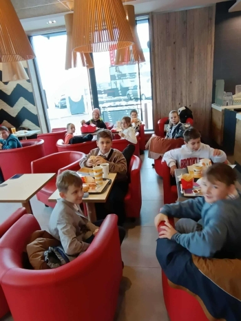 592418876_1330175712240230_3876981558594607973_n