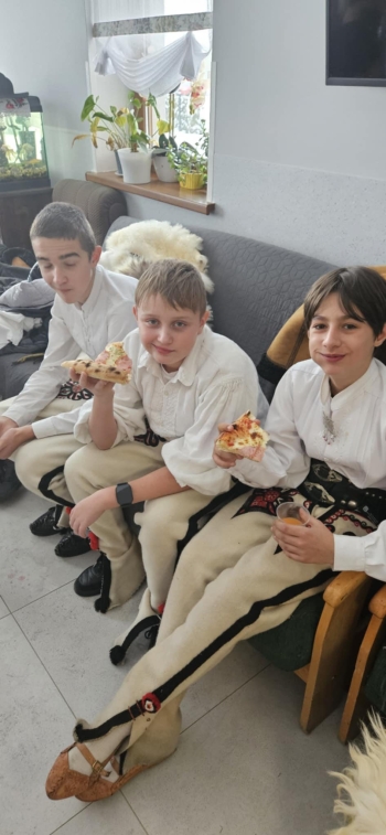 616074373_1360485105875957_2790517175908354255_n