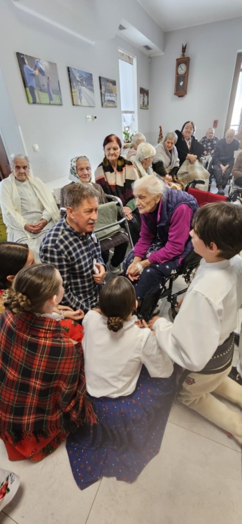 614867966_1360485442542590_3585219793918757967_n