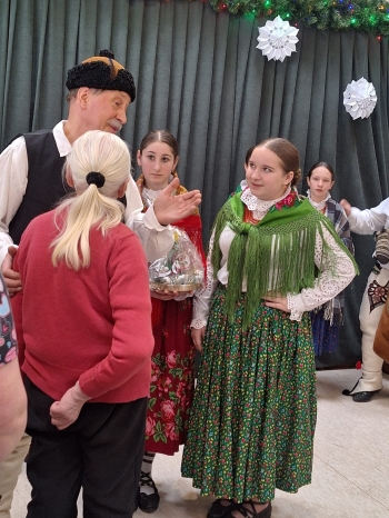 616765831_1367454405179027_5303126949068527607_n