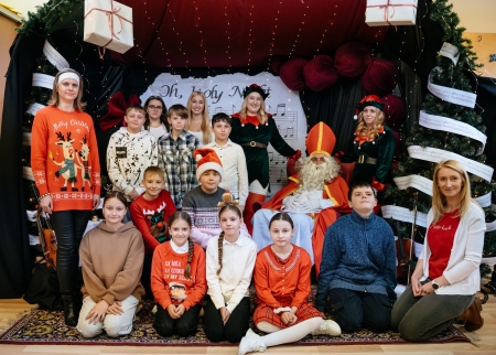 Doroczne święto SPSK, Mikołaj i „Wnuczka antykwariusza” !