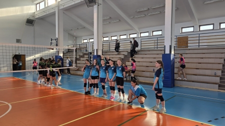 Gminne Zawody w Piłce Siatkowej Dziewcząt!