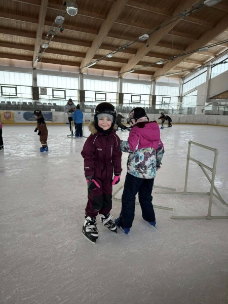 Klasy pierwsze na lodowisku!